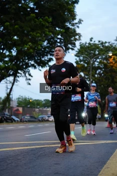 Runner Photo 4194559