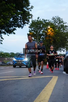 Runner Photo 4194572