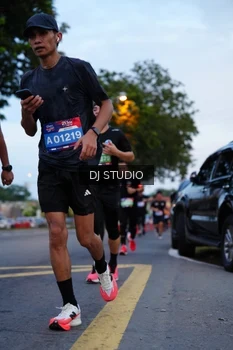 Runner Photo 4194588