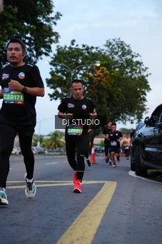 Runner Photo 4194604