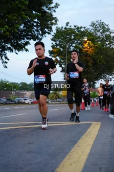 Runner Photo 4194627