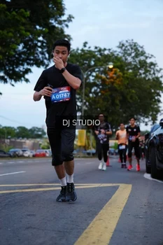 Runner Photo 4194630