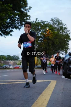 Runner Photo 4194632