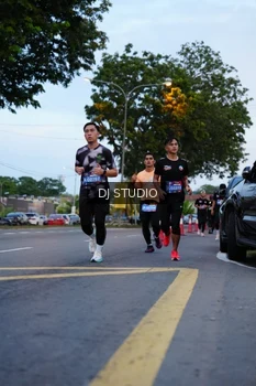 Runner Photo 4194641