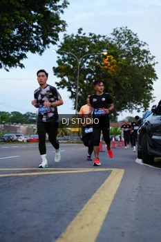 Runner Photo 4194649