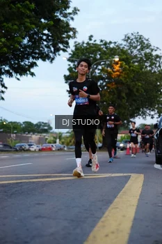 Runner Photo 4194686