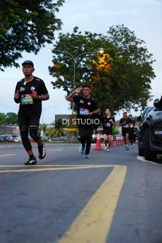 Runner Photo 4194691