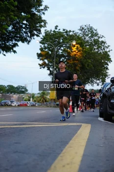 Runner Photo 4194723