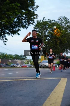 Runner Photo 4194749