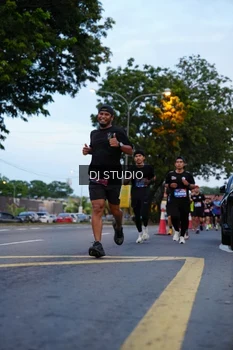 Runner Photo 4194761