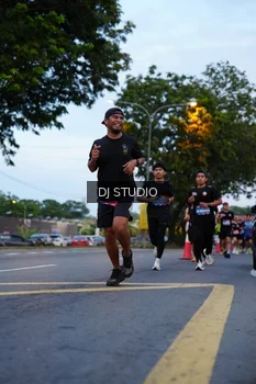 Runner Photo 4194764