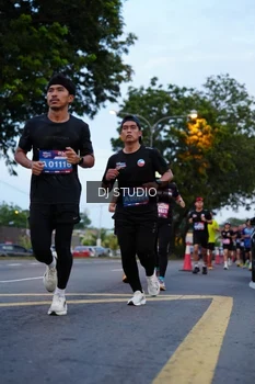 Runner Photo 4194784