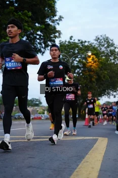 Runner Photo 4194788