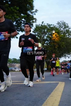 Runner Photo 4194790