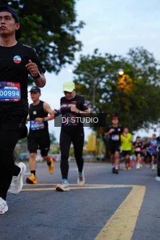 Runner Photo 4194793