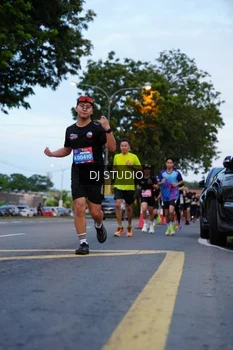 Runner Photo 4194812