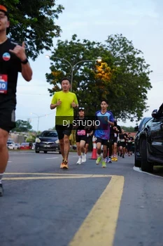 Runner Photo 4194815