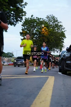Runner Photo 4194817