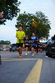 Runner Photo 4194820