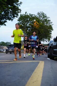 Runner Photo 4194823