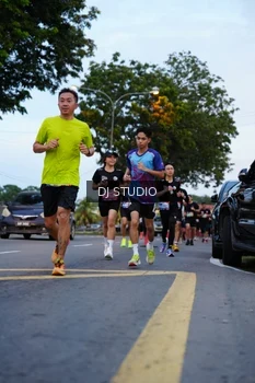 Runner Photo 4194825