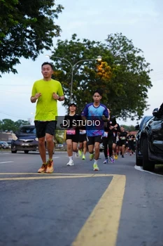 Runner Photo 4194830