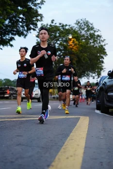 Runner Photo 4194849