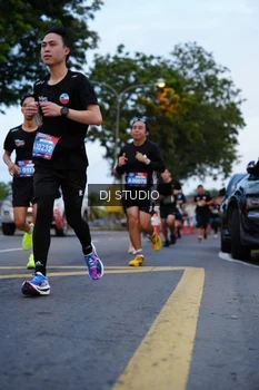 Runner Photo 4194853