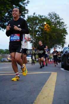 Runner Photo 4194865