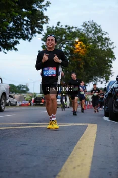 Runner Photo 4194890