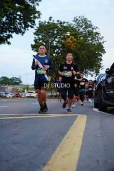 Runner Photo 4194892
