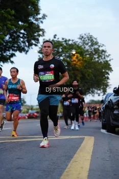 Runner Photo 4194919
