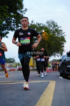 Runner Photo 4194923