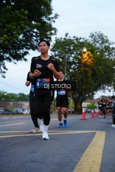 Runner Photo 4194937