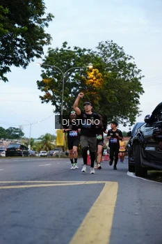 Runner Photo 4194938