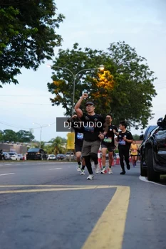 Runner Photo 4194941