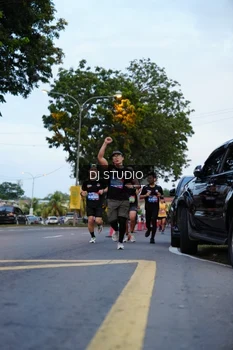 Runner Photo 4194944