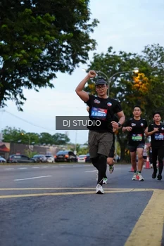 Runner Photo 4194948