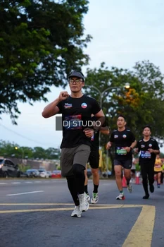 Runner Photo 4194955