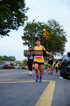 Runner Photo 4194988