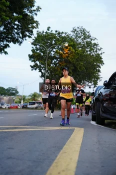 Runner Photo 4194990