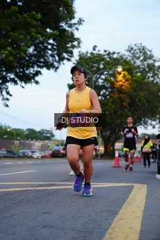 Runner Photo 4194995