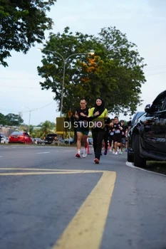 Runner Photo 4195040