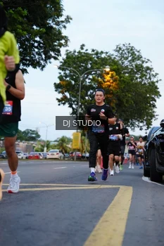 Runner Photo 4195062