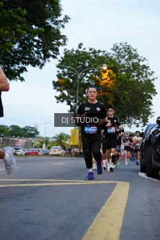 Runner Photo 4195064