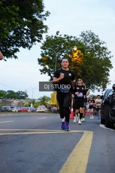 Runner Photo 4195066