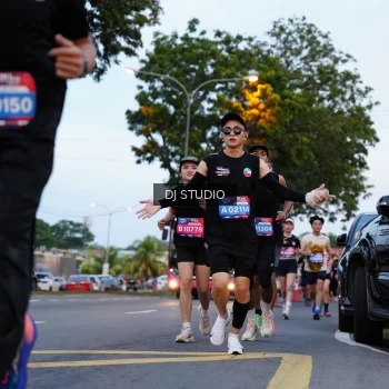 Runner Photo 4195078