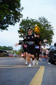 Runner Photo 4195081