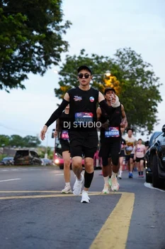 Runner Photo 4195087