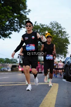 Runner Photo 4195088